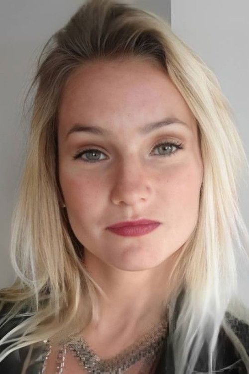 Felicitas Cutler as Paty