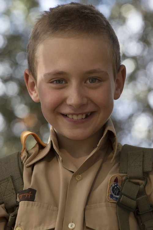 Caylem Else as Jong Hugo