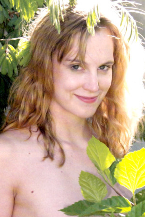 Joceline Brooke-Hamilton as Sarah Devereaux