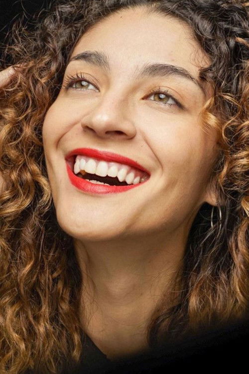 Gimena Navarro as Emma