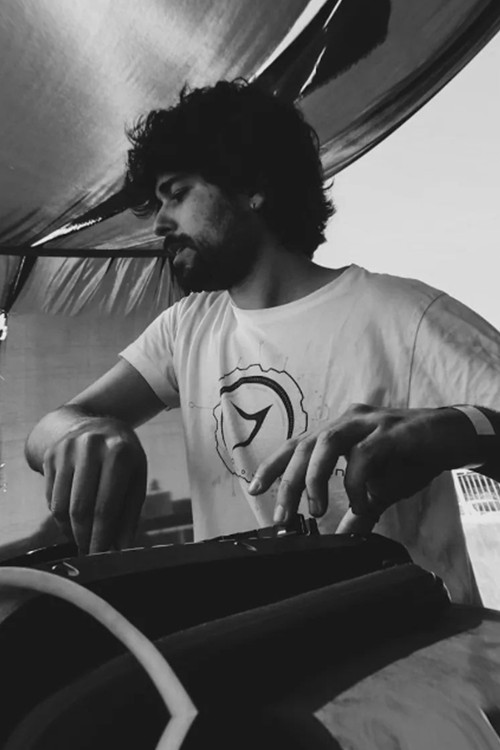 Lucas Bonatto Diaz as Lucas