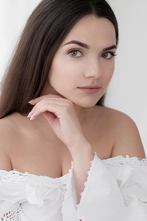 Tetiana Lavrushko as 