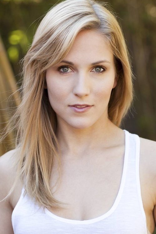 Marissa Skell as Mandy Becker