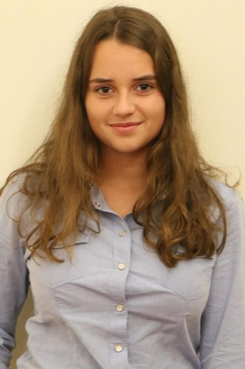 Maria Carolina as Beatriz