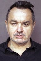 Ulrich Vautrin-Cesareo as Hypermarket customer