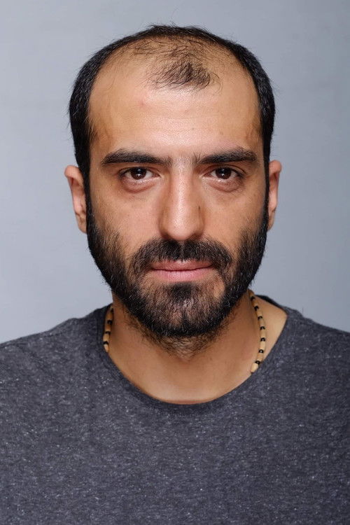 Vakho Chachanidze as Levan