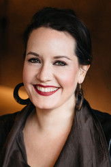 Elza van den Heever as Elettra