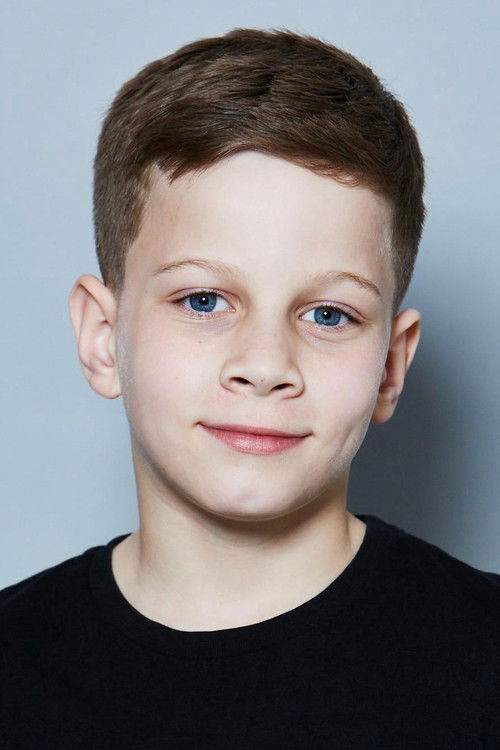 Lucas Welbourne as Hood 4