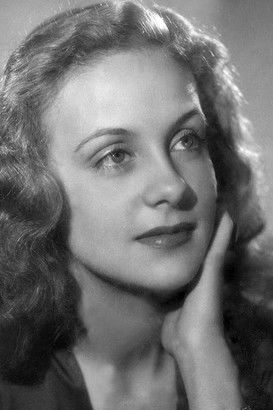 Gisèle Pascal as Gertrude