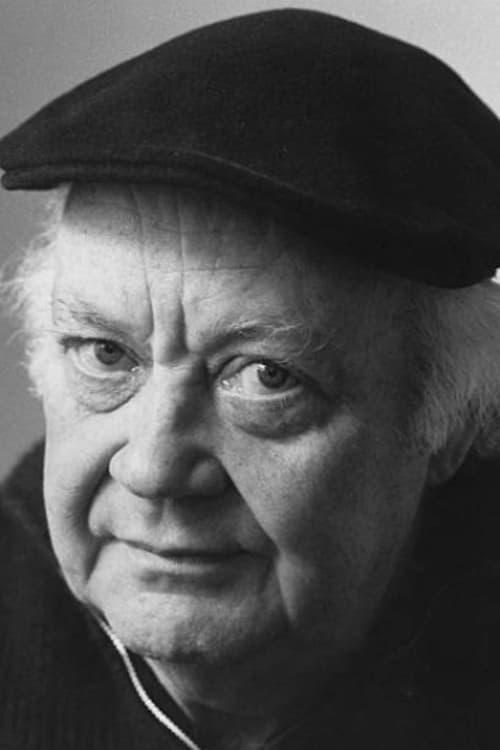 Henning Schlüter as Catone