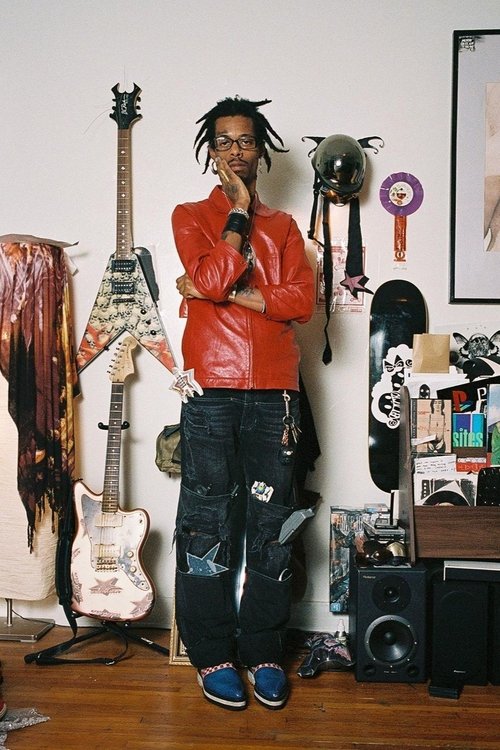 Hirakish Ranasaki as Man on the road