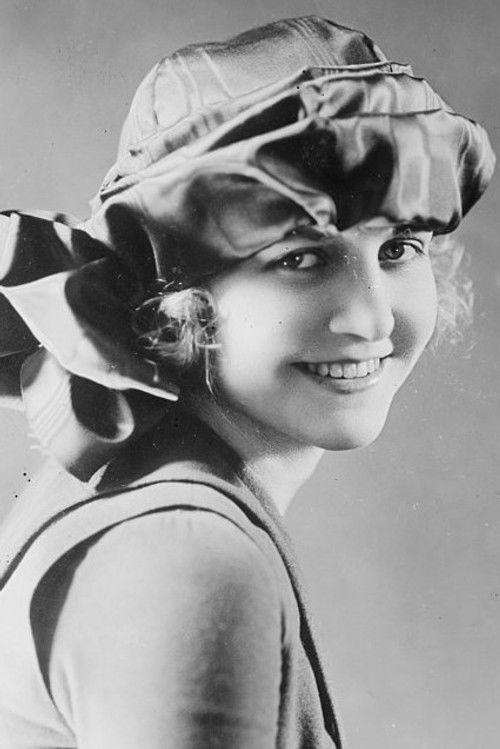 Virginia Lee as Laura White