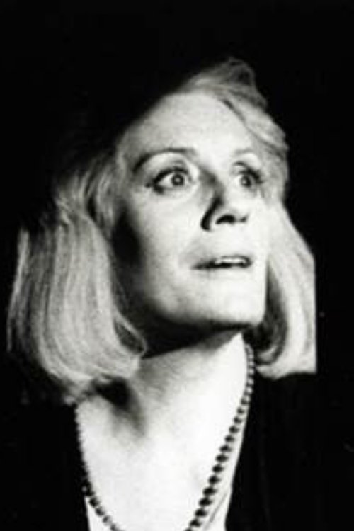 Marisa Fabbri as La regina di Napoli