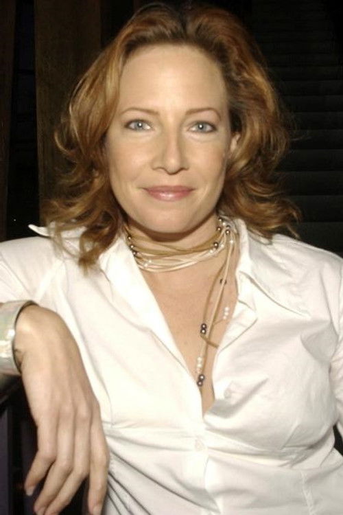 Rebecca Frith as Rita