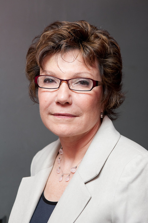 Deborah Amos as Self