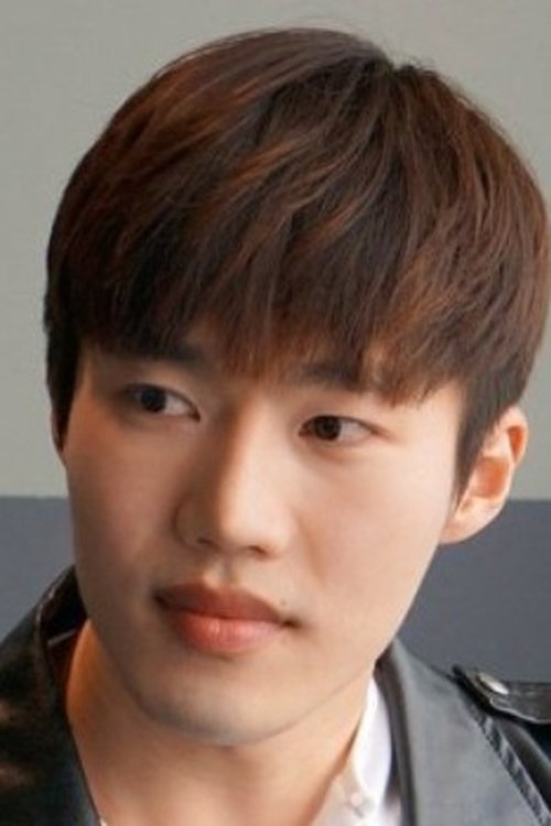 Joo No as Tae-hyeon (태현)