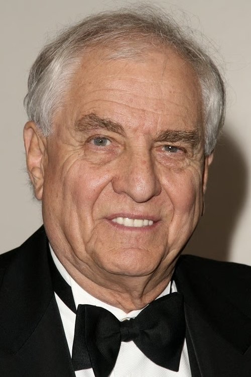 Garry Marshall as Casino Manager