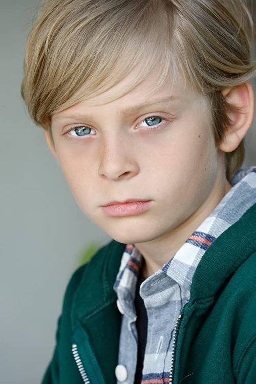 Wyatt Hodge as Boy (uncredited)