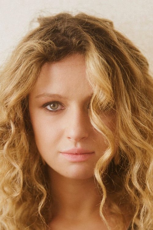 Clara-Maria Laredo as Antonia