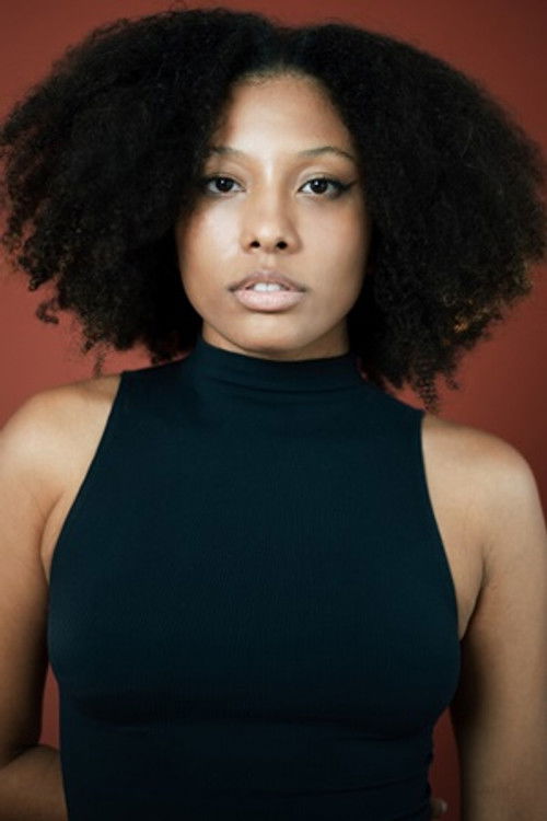 Ludmila Lopes as Namorada