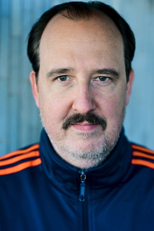 Frank Streffing as Paul Petersen