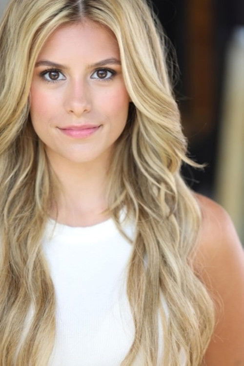 Madisyn Shipman as Violet Grey (voice)