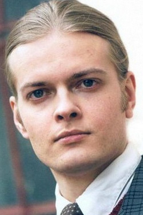 Roman Romantsov as Bones