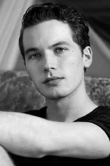 Cody Mountain as Kevin