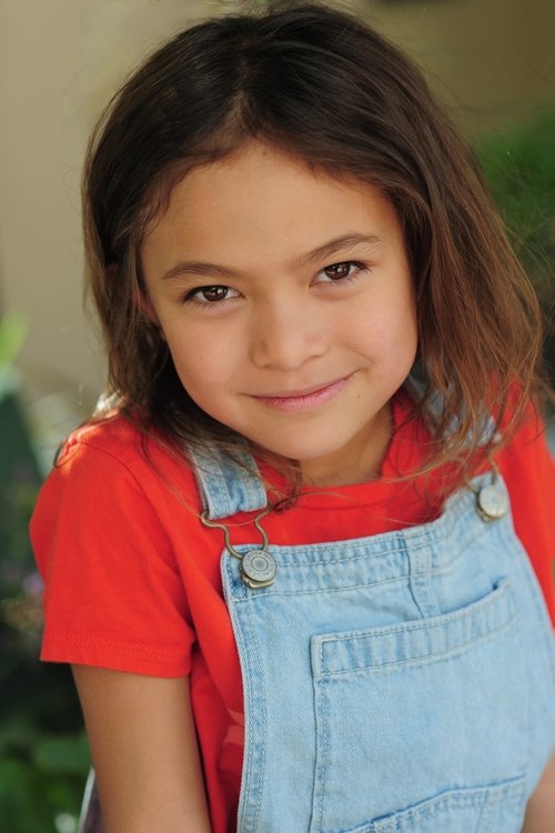 Alessandra Perez as Emmy