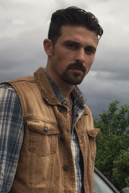 Oscar Fernández Sola as 