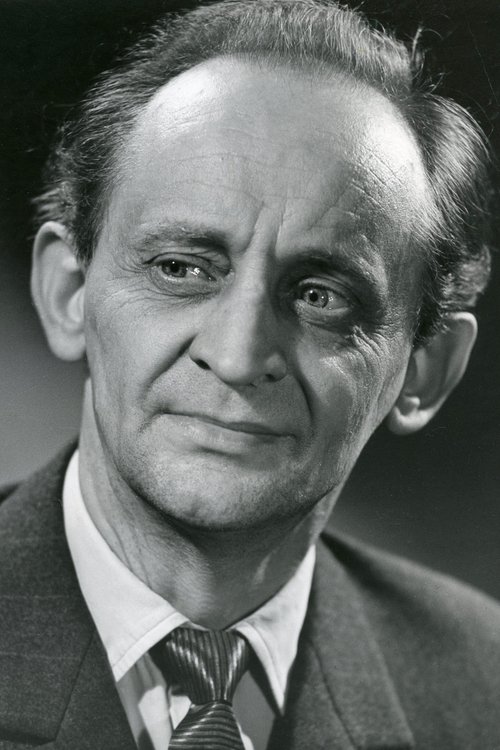 Jüri Järvet as Dr. Snaut
