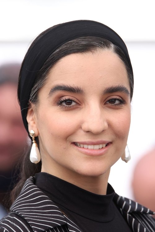 Faezeh Rad as Dottoressa