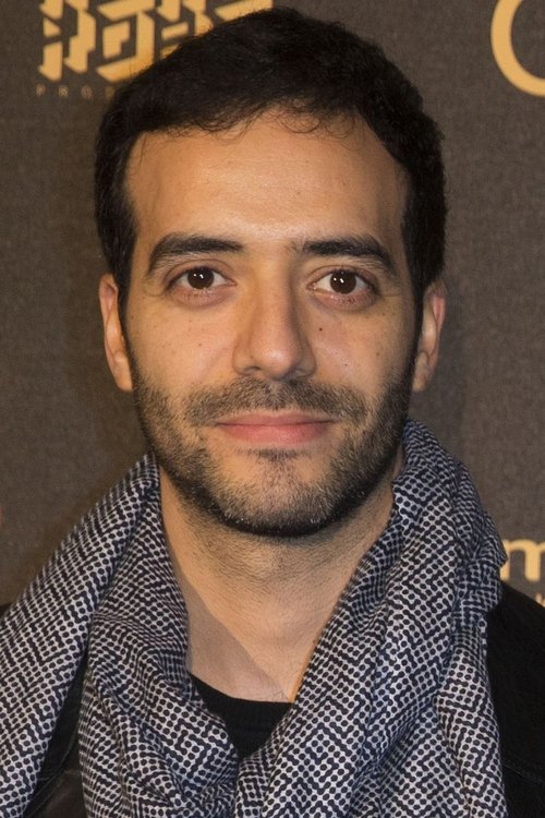 Tarek Boudali as Vendeur