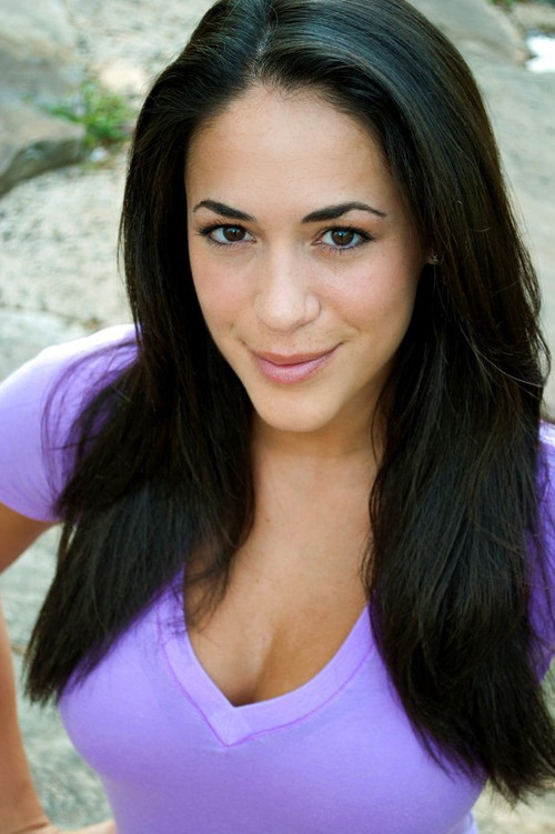 Margo Trovei as Naomi