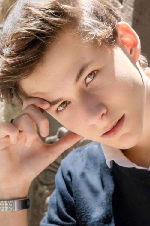 Diego Montessoro as Chico