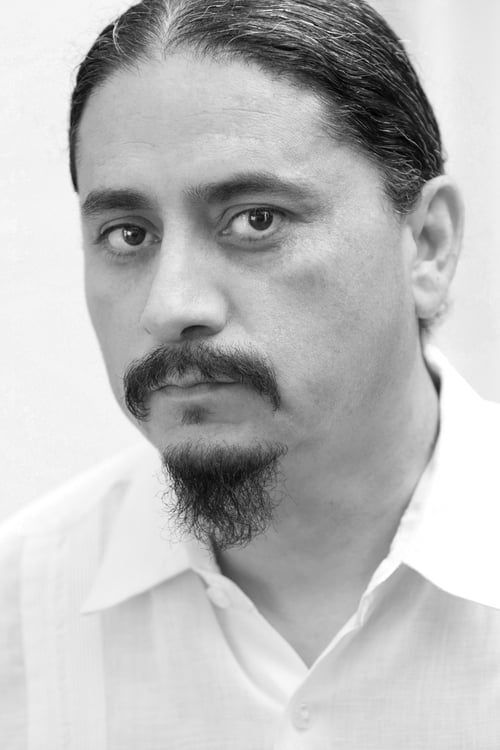 Daniel Villarreal as Luis Mendoza