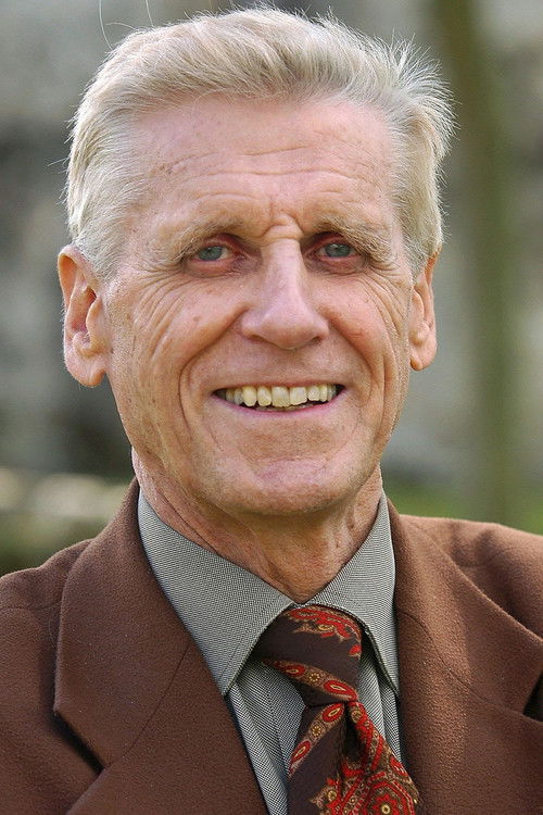 Edward Meeks as Humphrey van Weyden