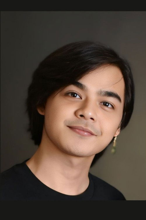 Mic Comia as as himself