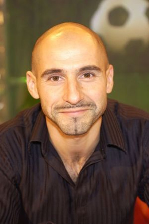 Gavin Peacock as Gavin