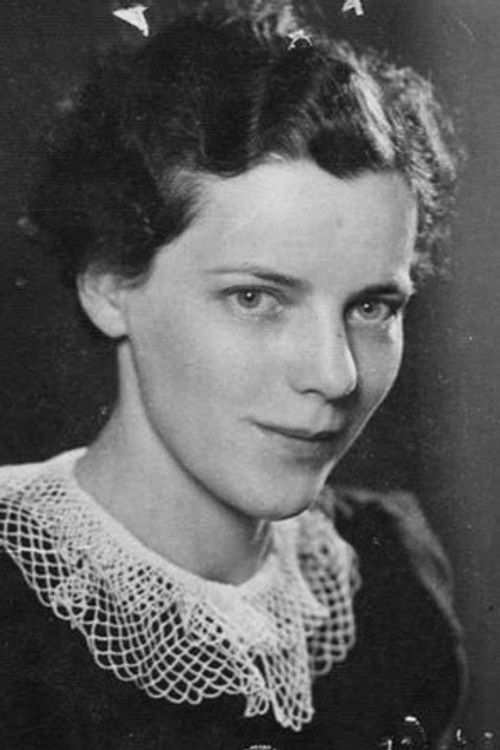 Dorothea Neff as Frau Mahnke