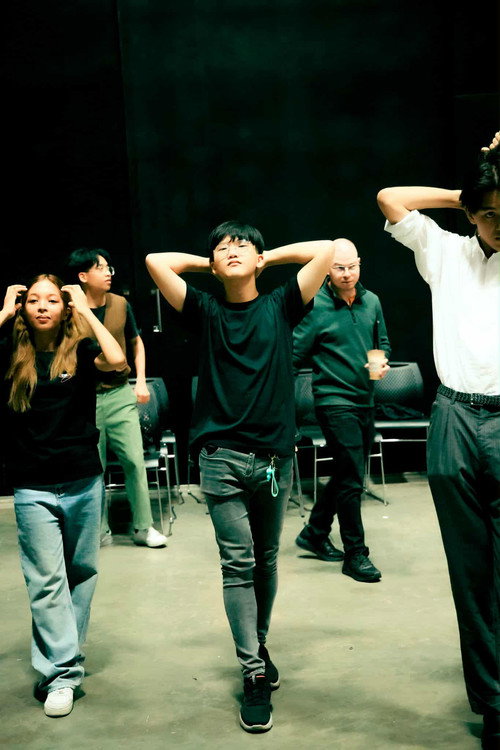 Natthakorn Athipanyasarit as ITB Worker 2