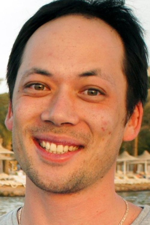 Alexander Kuskov as Robo