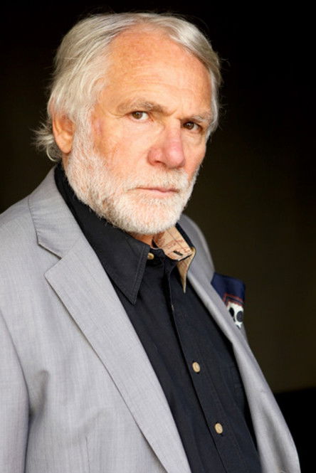 Benedetto Lo Monaco as Giovanni