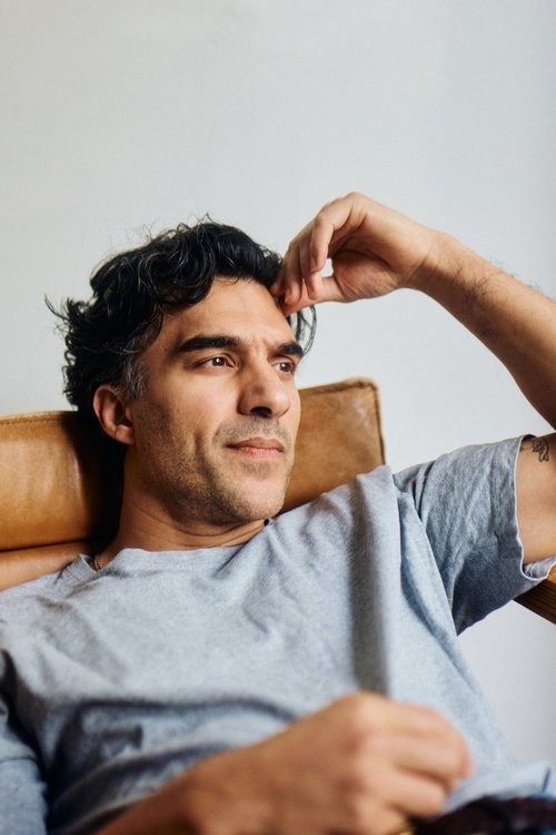 Farzad Farzaneh as Musse