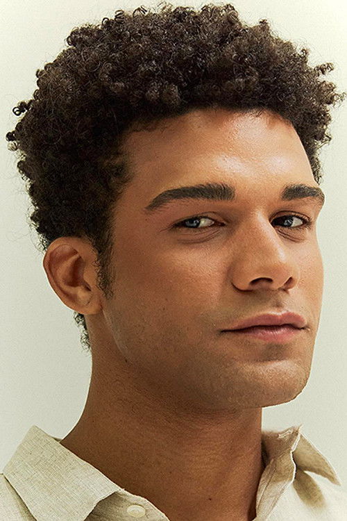 Lucas Leto as Arthurzinho