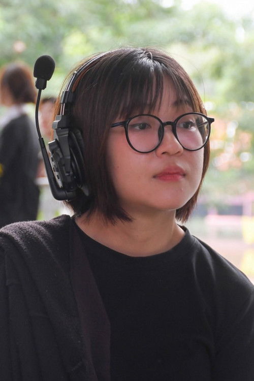 Umaporn Choktrakoonphan as Student