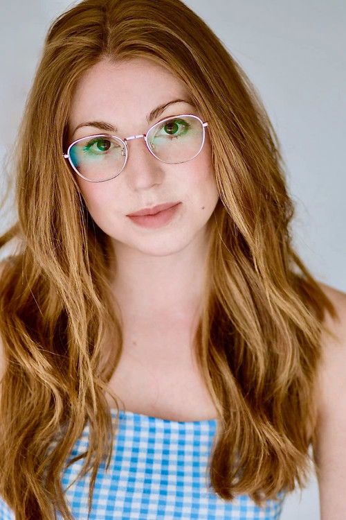 Gianna McLaughlin as Carly Stewart