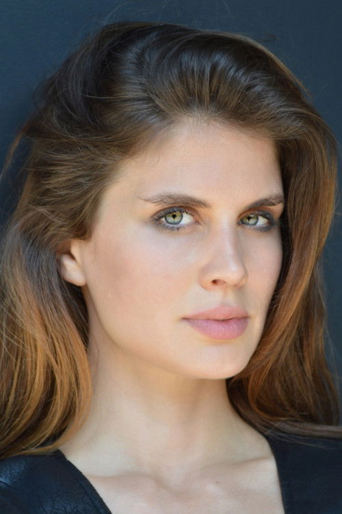 Livia Pillmann as Federica