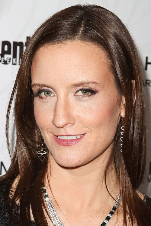 Julie Lake as Mrs. Kettleworth