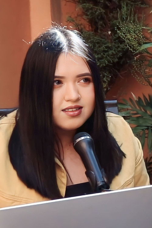 Lucia Cervantes as Alethia (Voz)